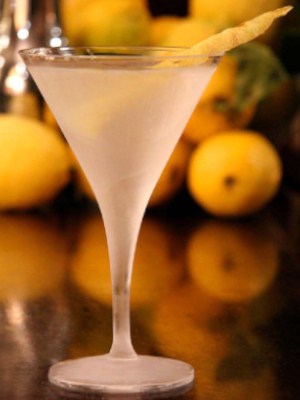 homepage-19th-hole-the-perfect-martini-300x400-3